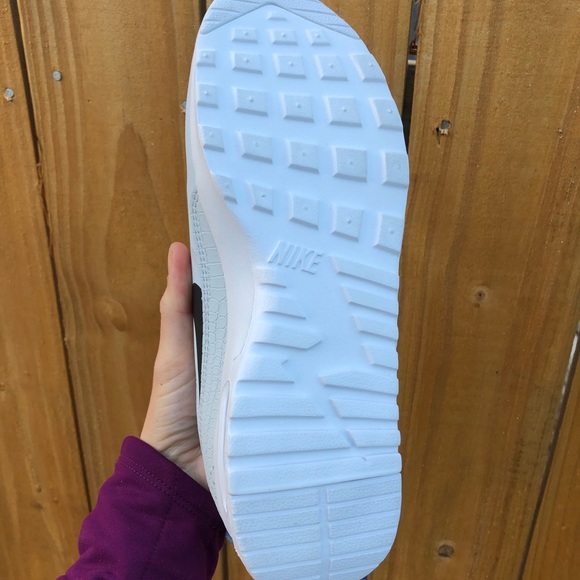🐇Nike Air  MAX Thea 🐇New 🐇Price firm - Picture 6 of 8